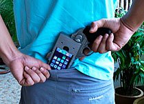 revolver_iphone_02a