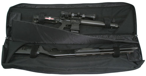 The long gun compartments are separated by a padded divider to ensure the firearms do not get damaged in transit.
