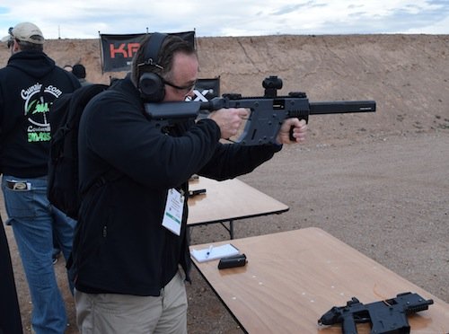 Our very own Rob Binney shoots the new Vector Gen II 9mm Enhanced carbine.