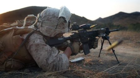 U.S. Marines training with the HK 416 M27 IAR photo by DoD).