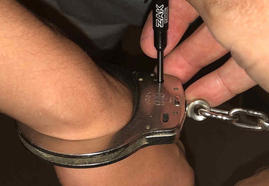 best handcuff key